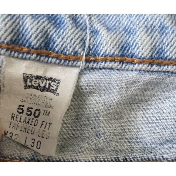 Levis 550 Relaxed Fit Light Wash Tapered Leg Jeans W32 L30 USA Made - Picture 4 of 15
